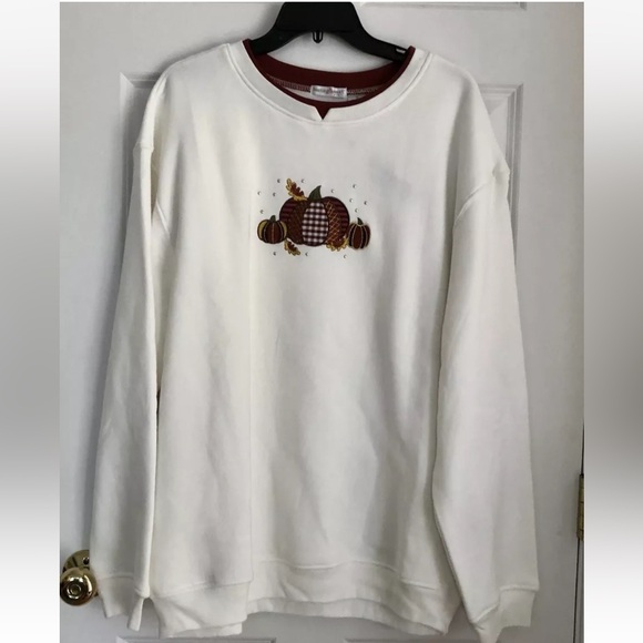 hasting & smith Sweaters - HASTING & SMITH WOMEN'S PLUS SIZE 1X,2X SWEATER WHITE EMBROIDERED PUMPKIN DESIGN